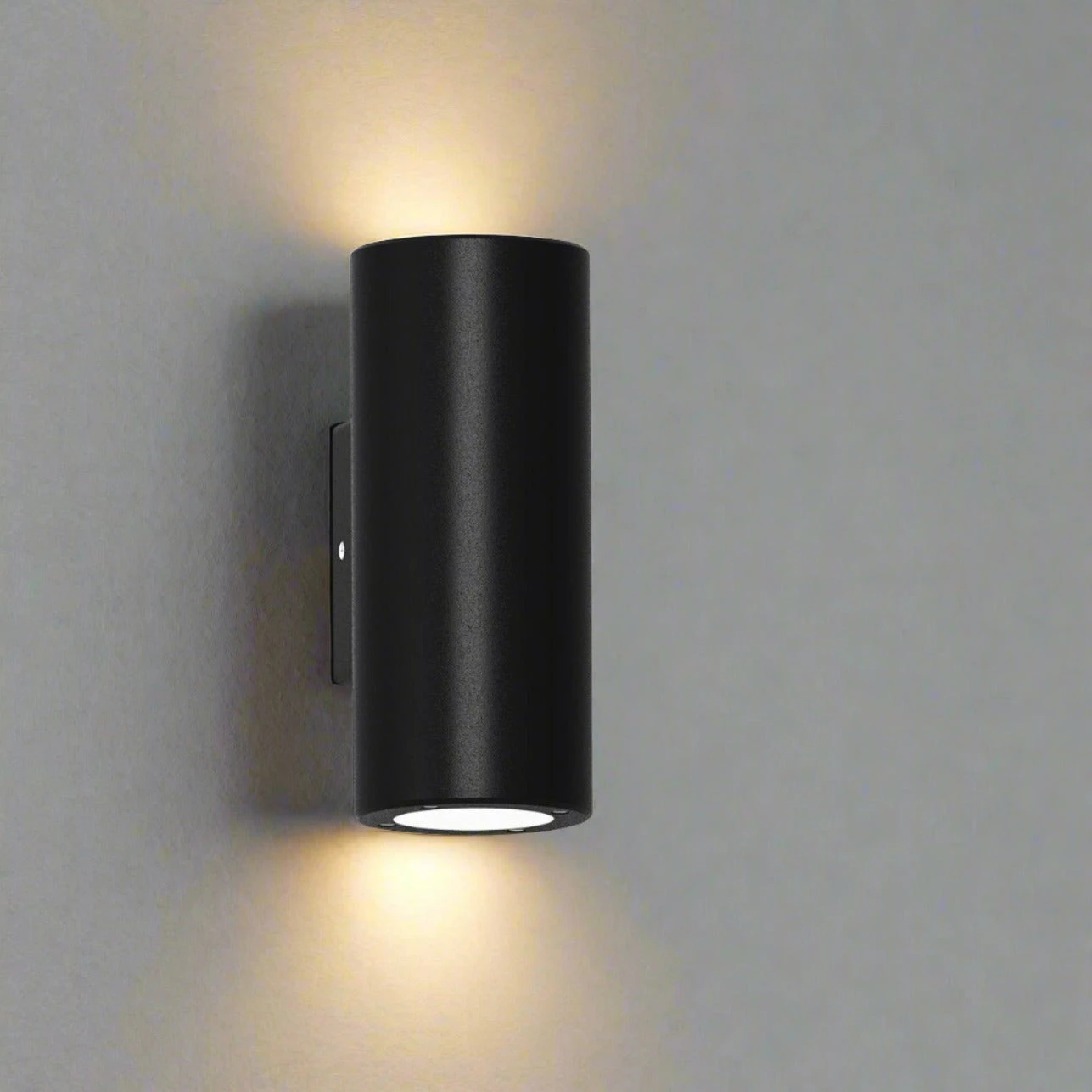 Byron Up/Down Wall Light Round-Large in Black Eurotech - LUS2204