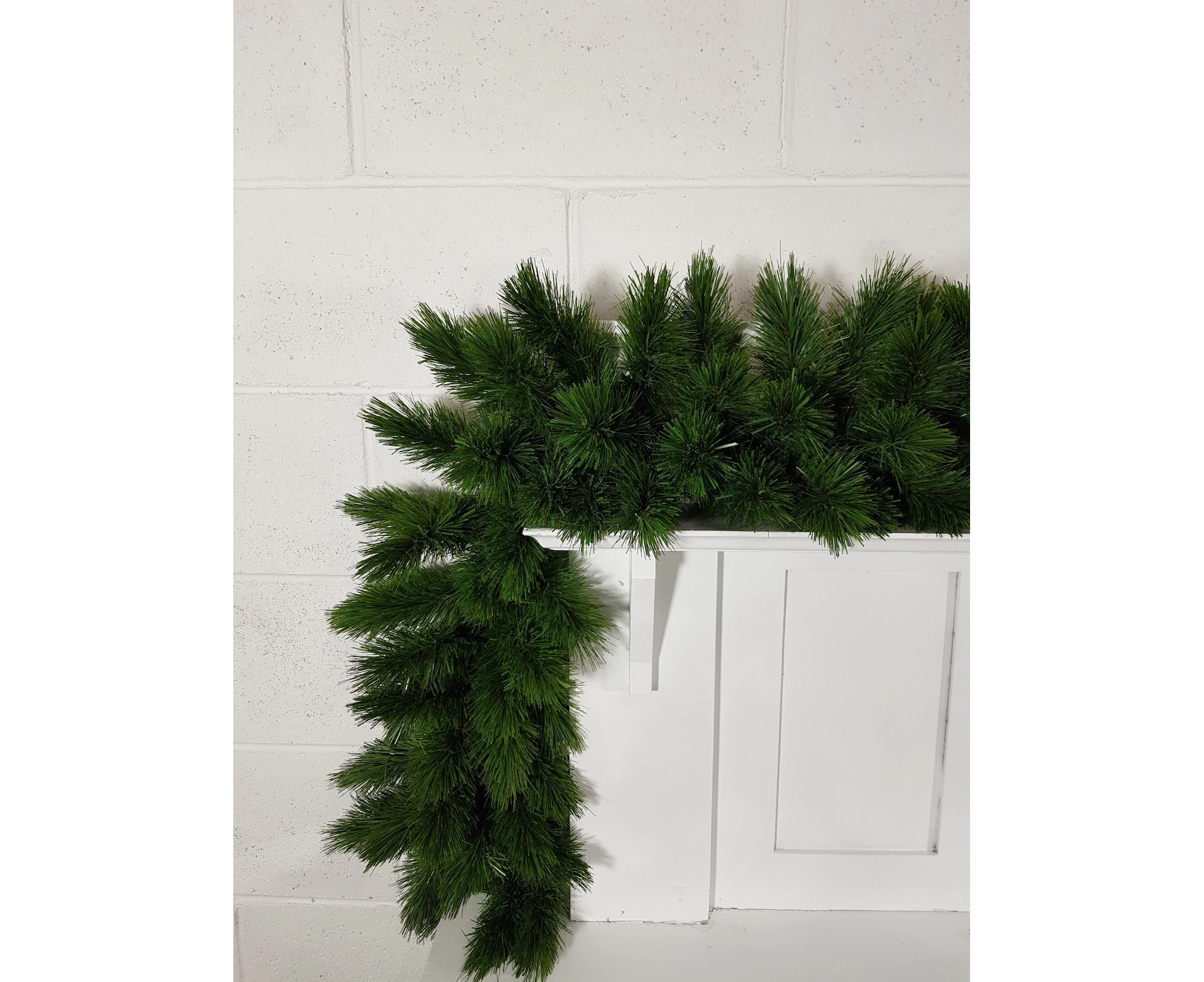 9ft Pitch Pine Christmas Garland Green 2.74m