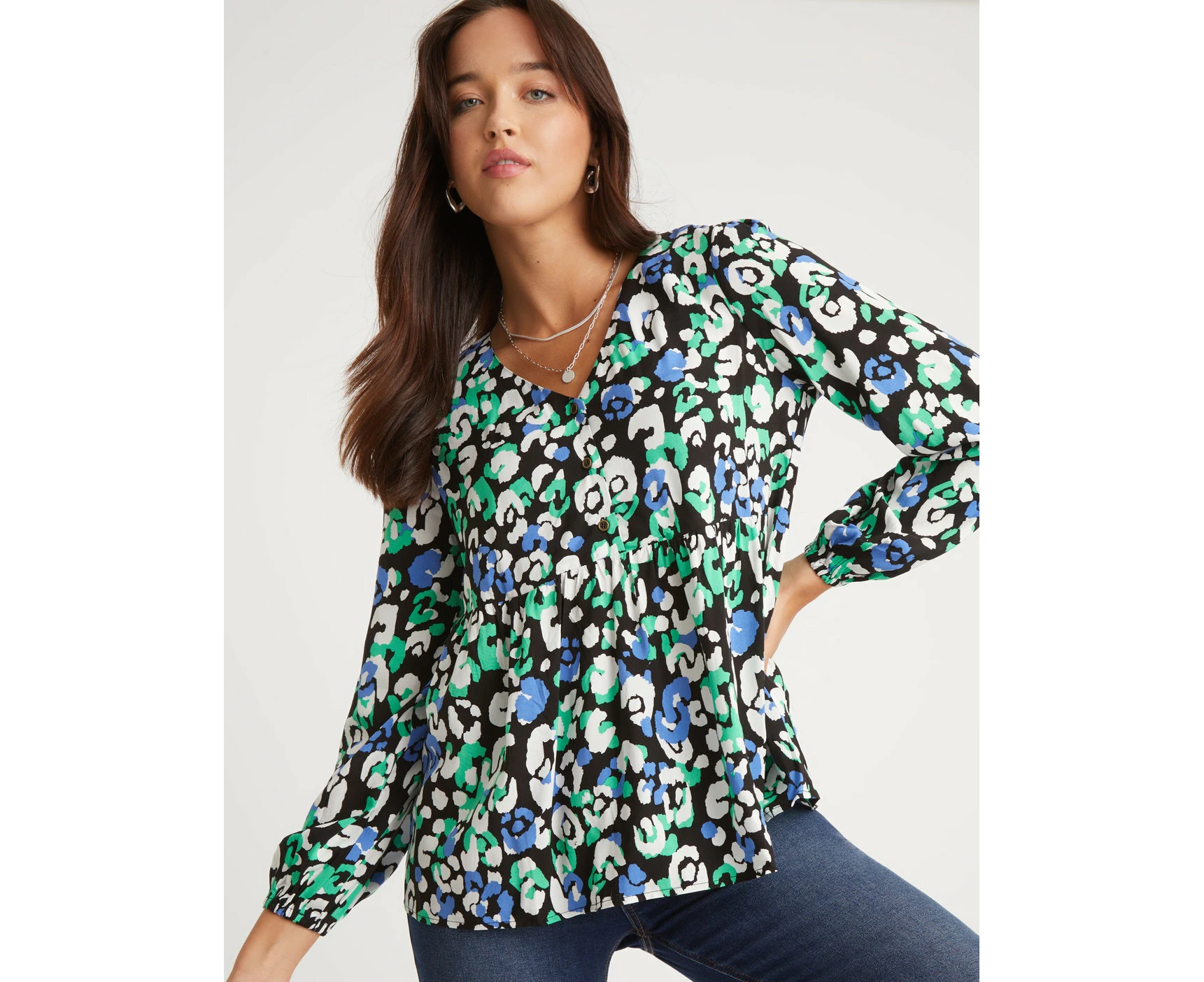 Rockmans - Womens - Tops - Winter - Blouse / Shirt - Green - Long Sleeve - V Neck - Animal Multi Colour - Length : Long - Relaxed Fit - Work Clothes