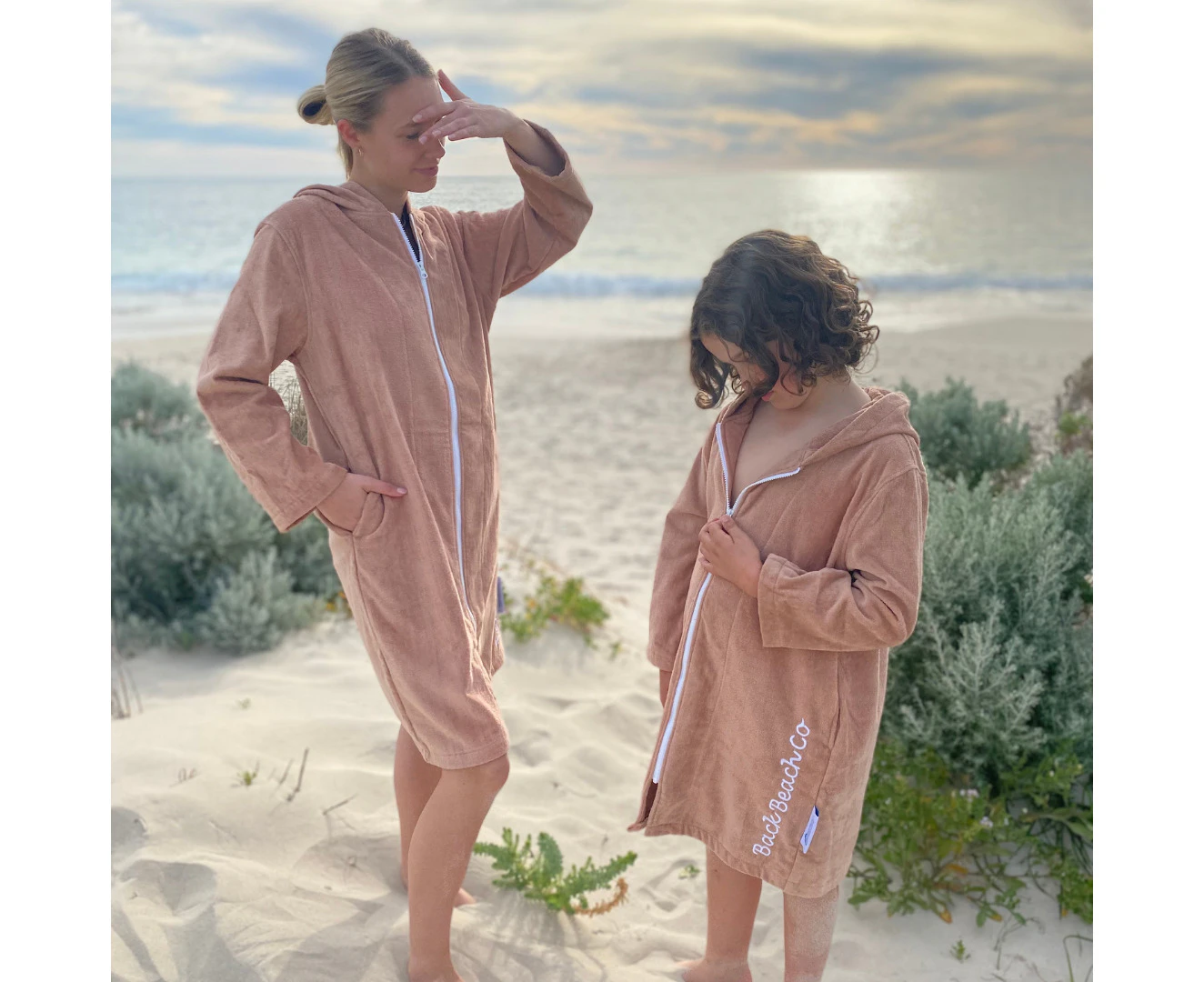 Luxe Sand Shell Hooded Towel