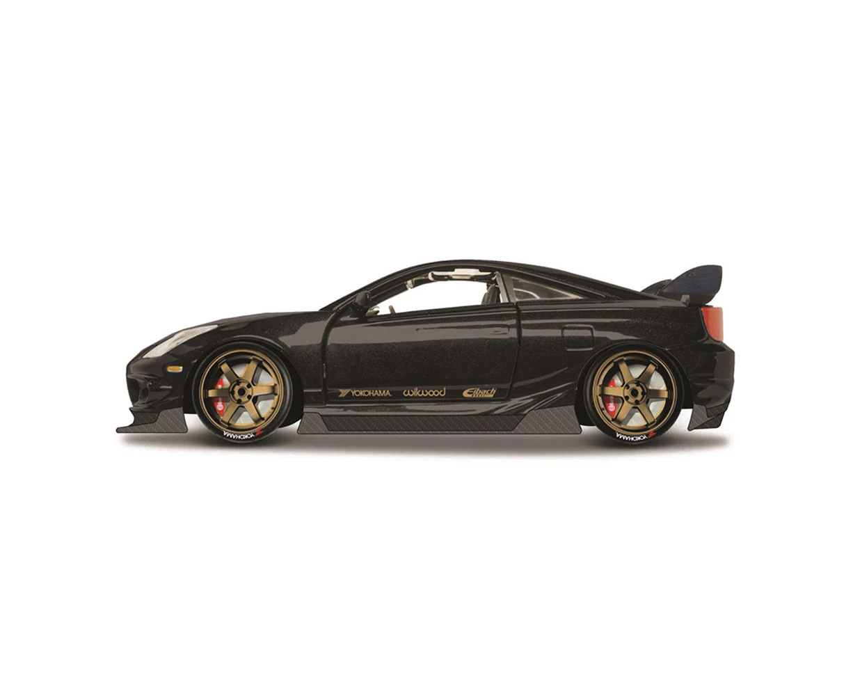 Maisto 1:24 Scale Design Tokyo Modern Toyota Celica GT-S 2004 Model Car Black