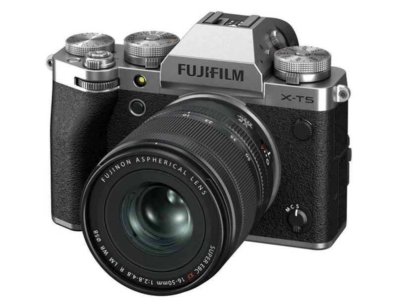 Fujifilm X-T5 Silver + 16-50mm Lens Kit