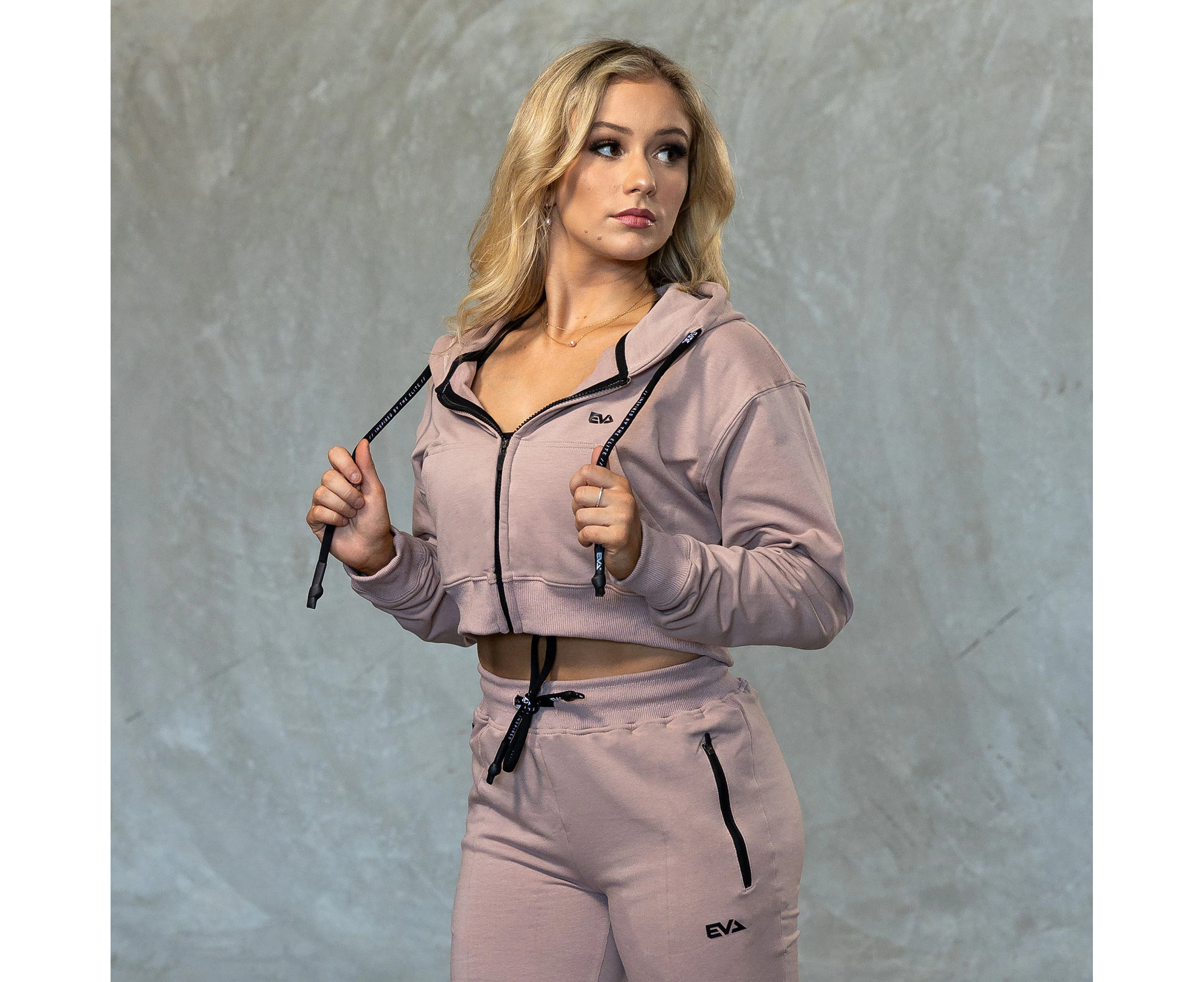 Ladies On-Duty Crop Hoodie [Milk Chocolate]