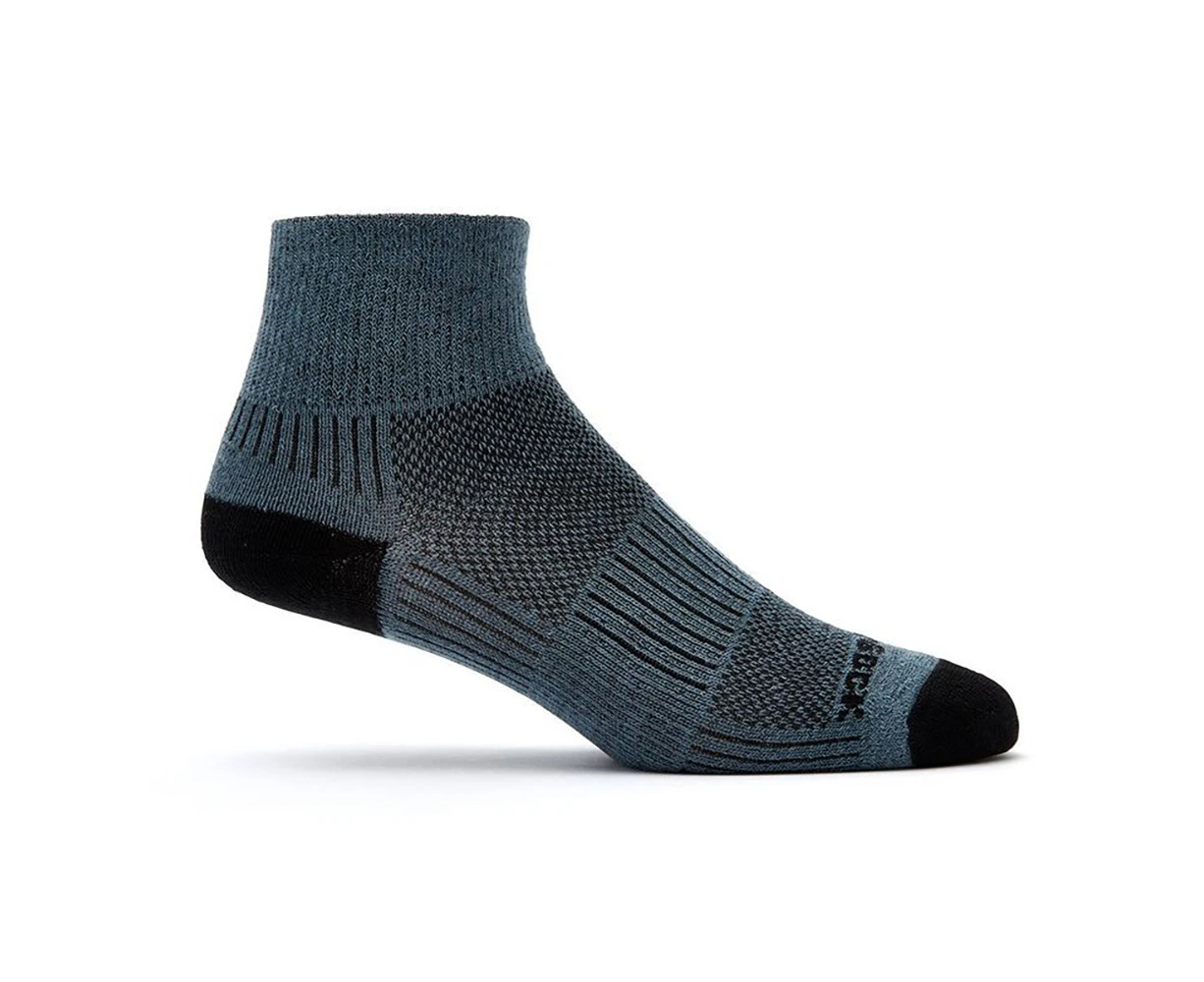 Wrightsock Coolmesh II Quarter Grey/BLK Unisex Activewear Socks - Grey/Black