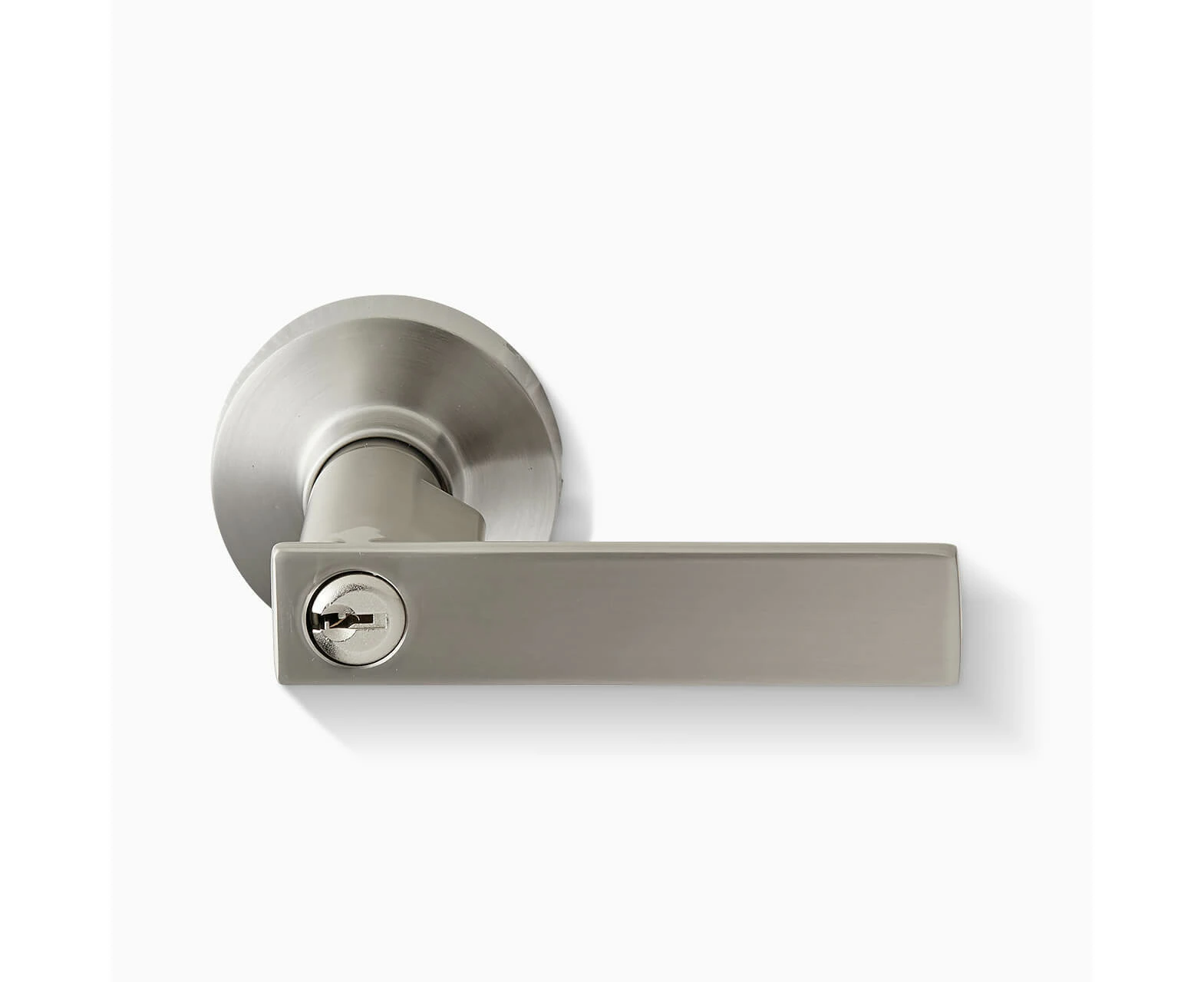 Delf Porto Entrance Round Lever Lock Set in Satin Chrome