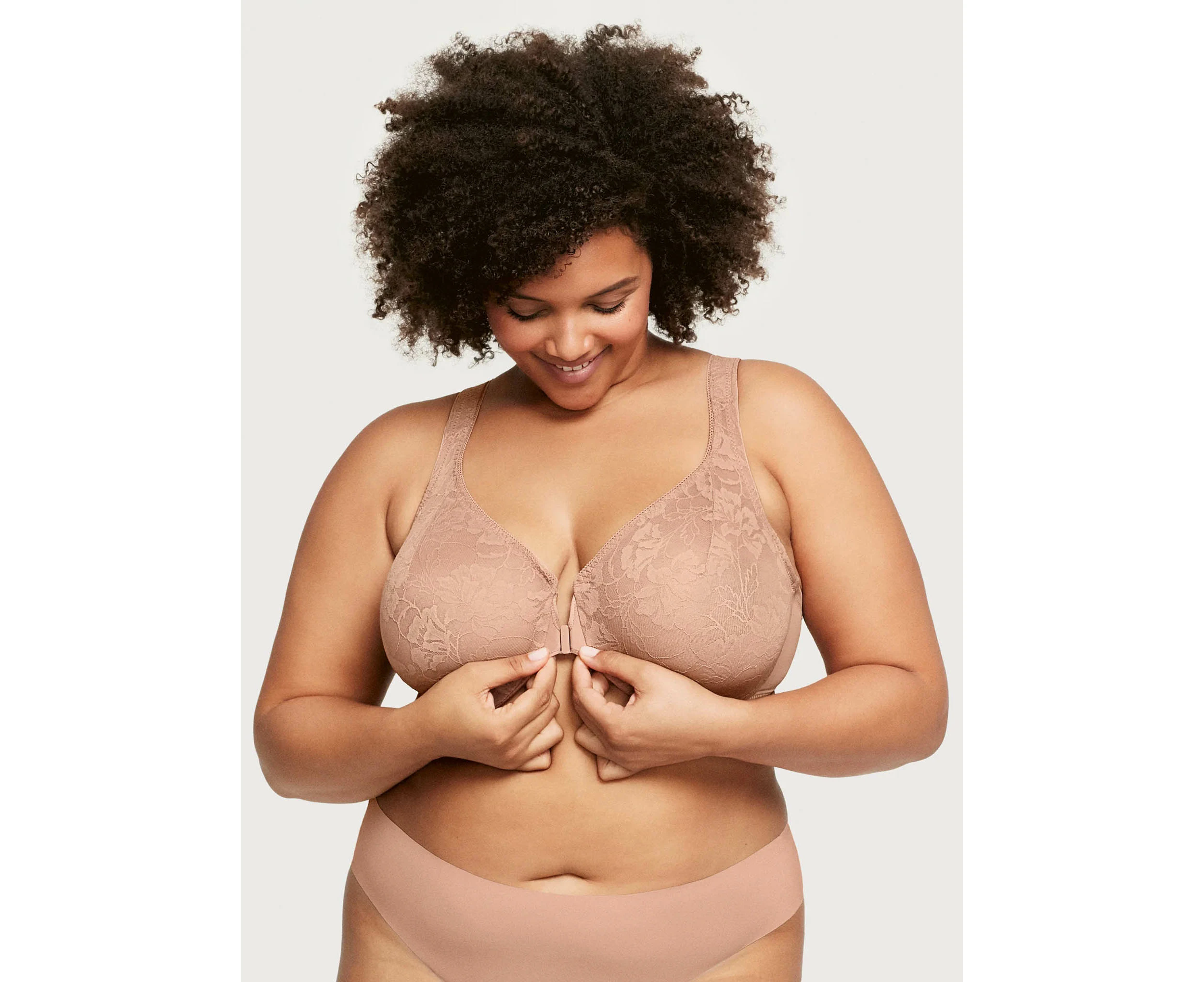 Glamorise: Feeling Lacey Front Close Underwire Bra  Cappuccino