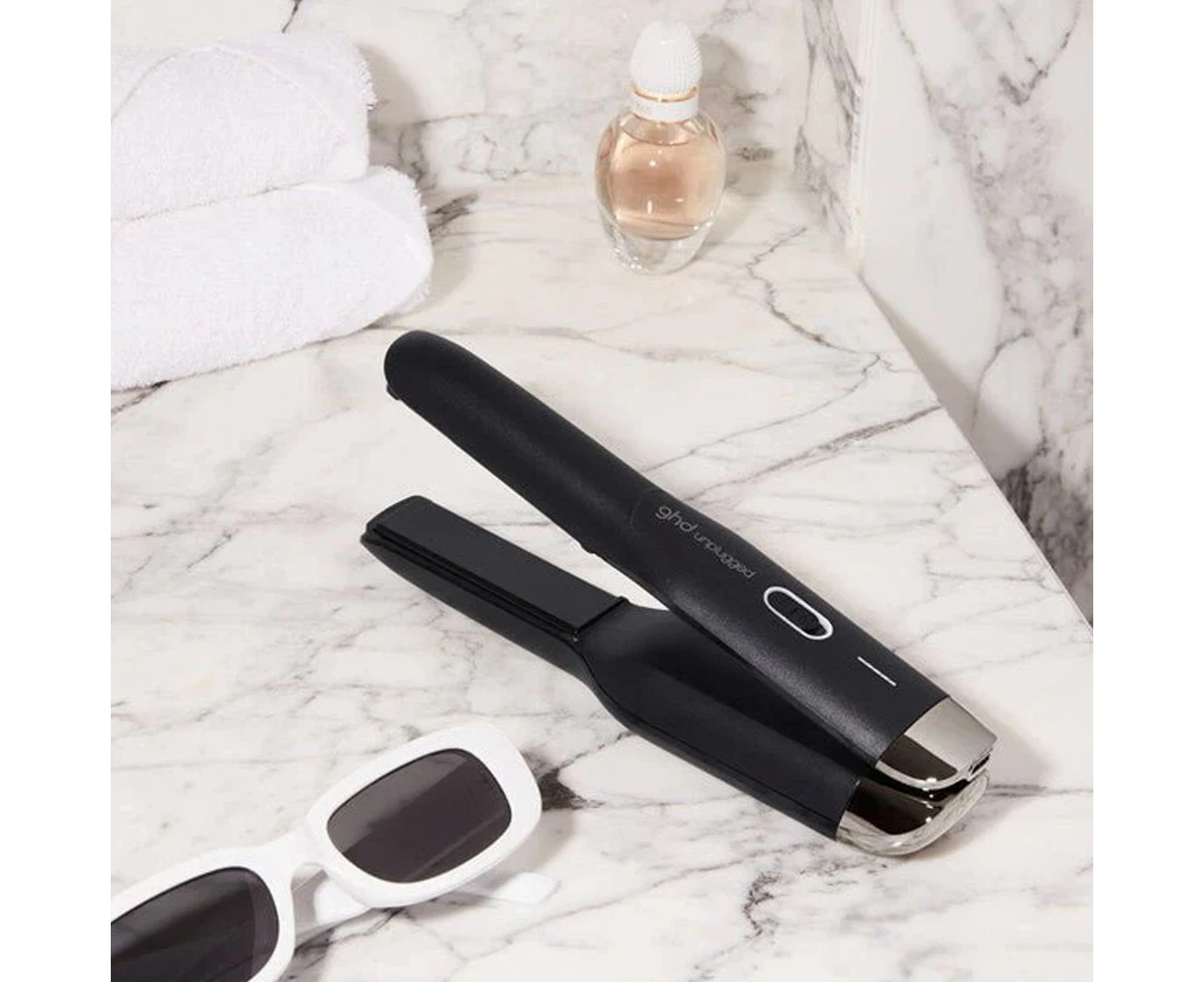 ghd Unplugged Cordless Styler Hair Straightener - Matte Black