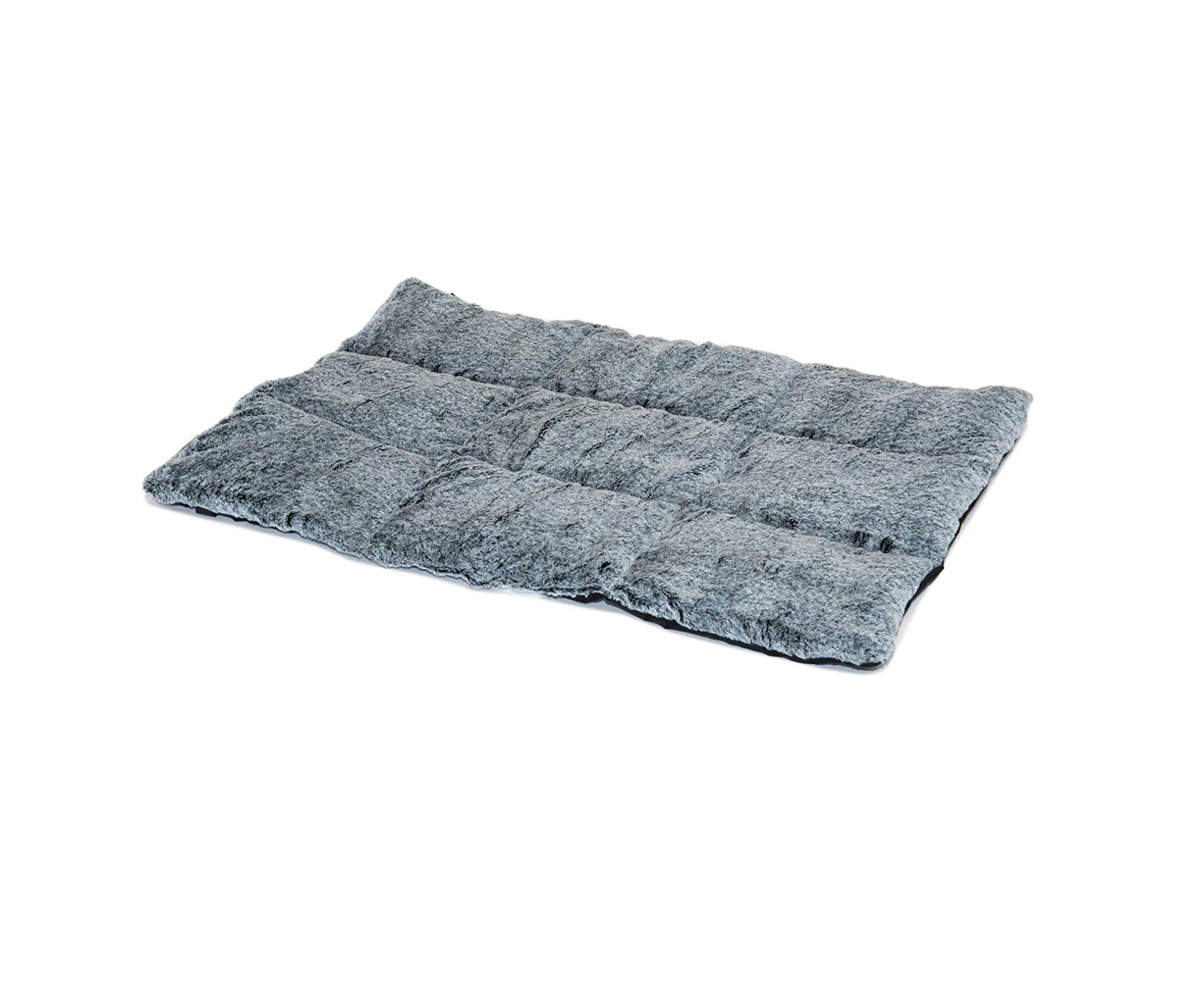 Superior Pet Essentials Rollup Pet/Dog Travel Mat Artic Faux Fur Medium 94cm