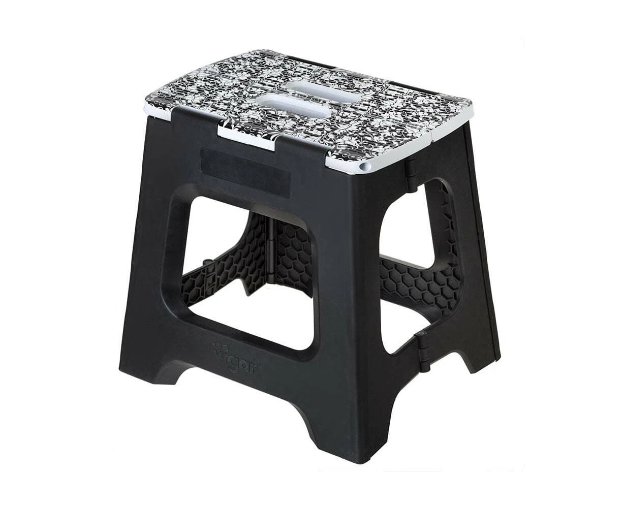 Vigar Compact Foldable 32cm Plastic Step Stool Outdoor/Kitchen Rococco on Top