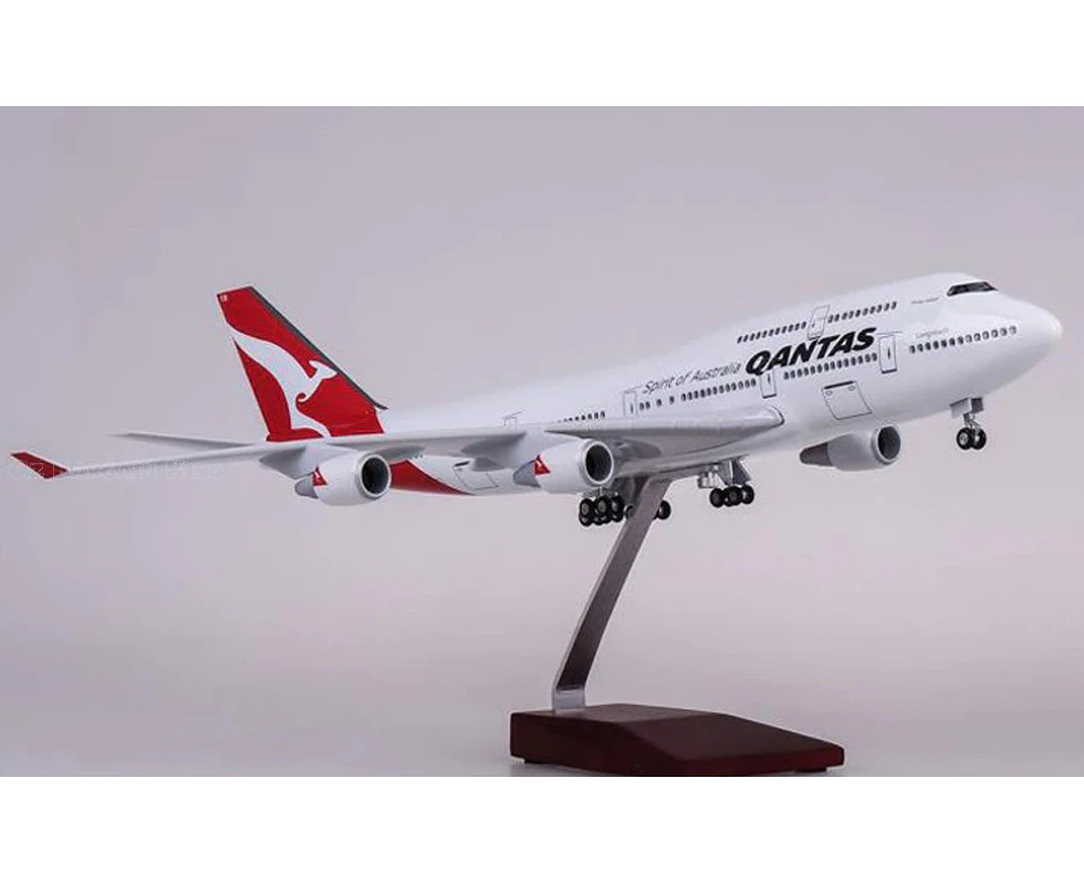 Qantas Boeing 747 Diecast Model Air Plane with Cabin Lights Wheels Large Resin new aviation airline airplane collectable airways planes aircraft models