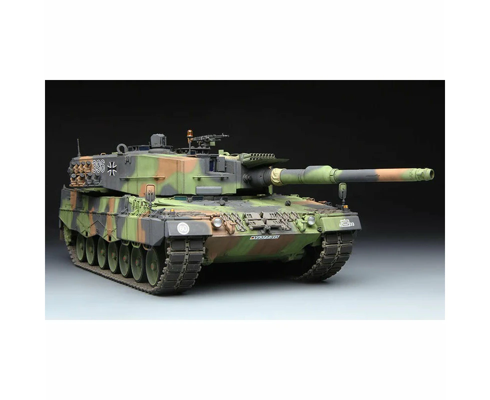 Meng 1/35 German Main Battle Tank Leopard 2 A4