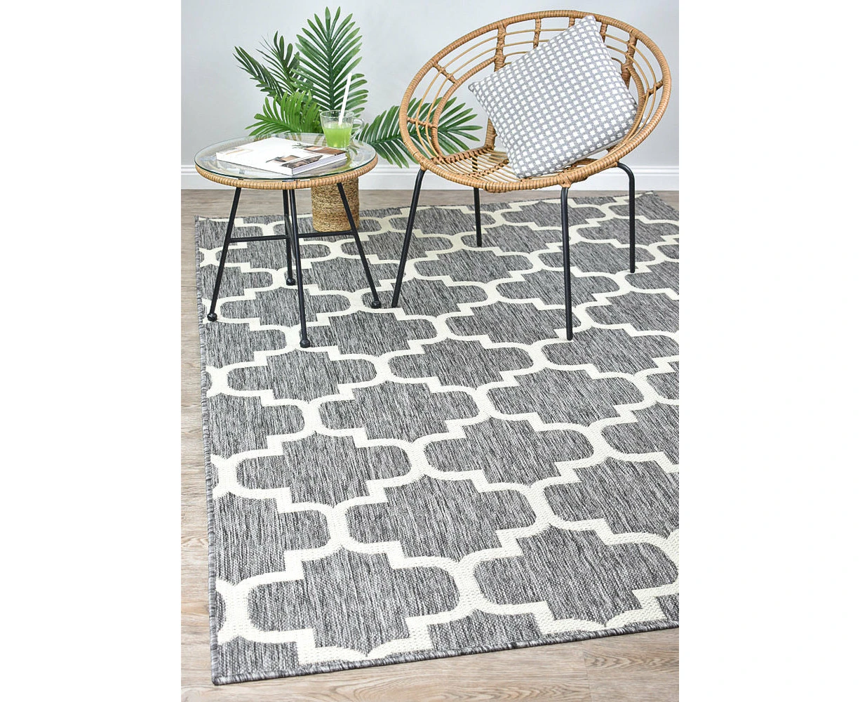 Long Island Trellis Light Grey beige Rug