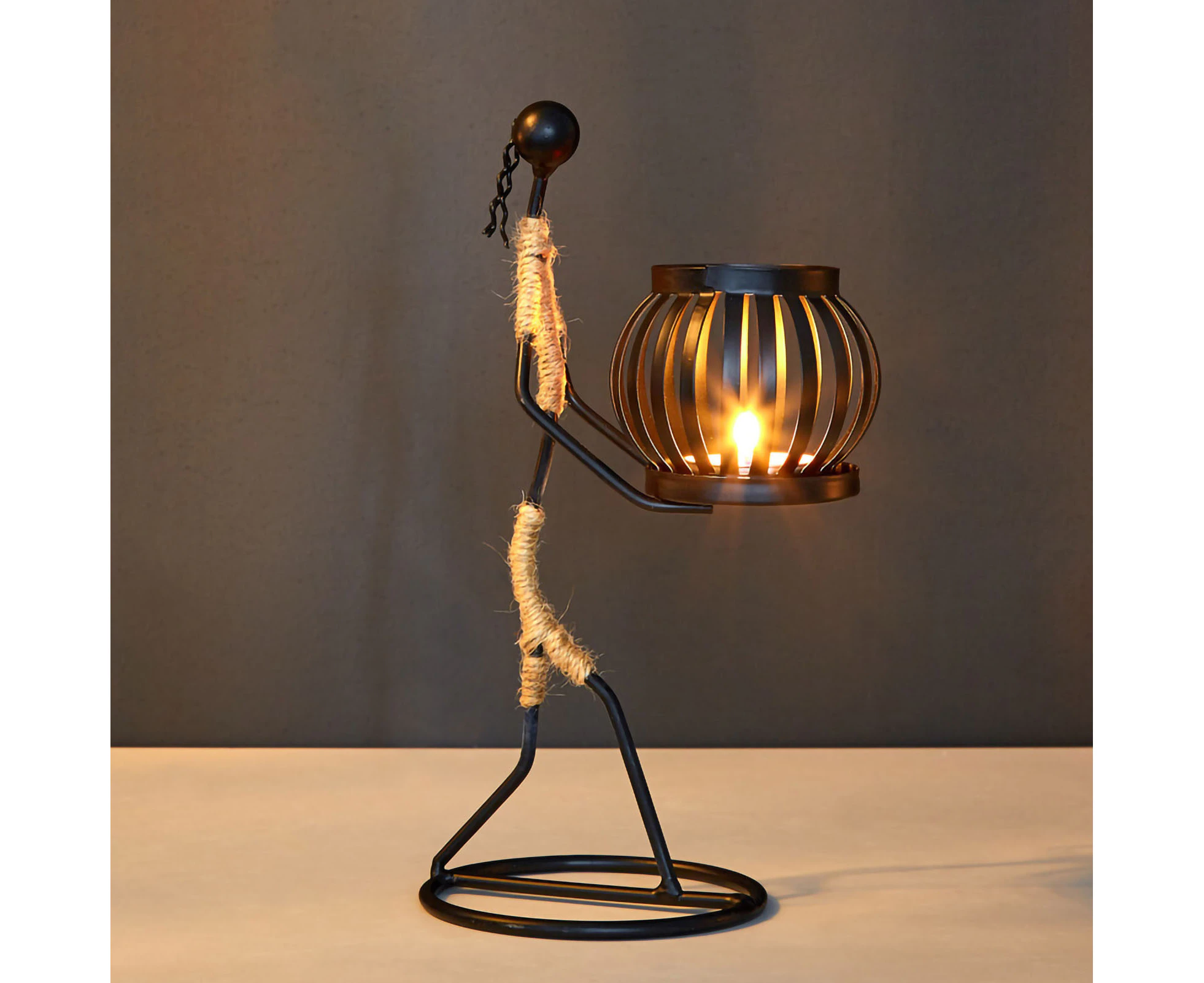 Candle Holder Wrought Iron Unique Shape Hemp Rope Artistic Candelabrum For Bar Decoration Dining Room Table H Type