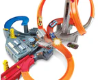 Hot Wheels Track Set With 1 Toy Car, Multi-lane, Motorized Track With 3 Crash Zones, Spin Storm Racetrack ​​​