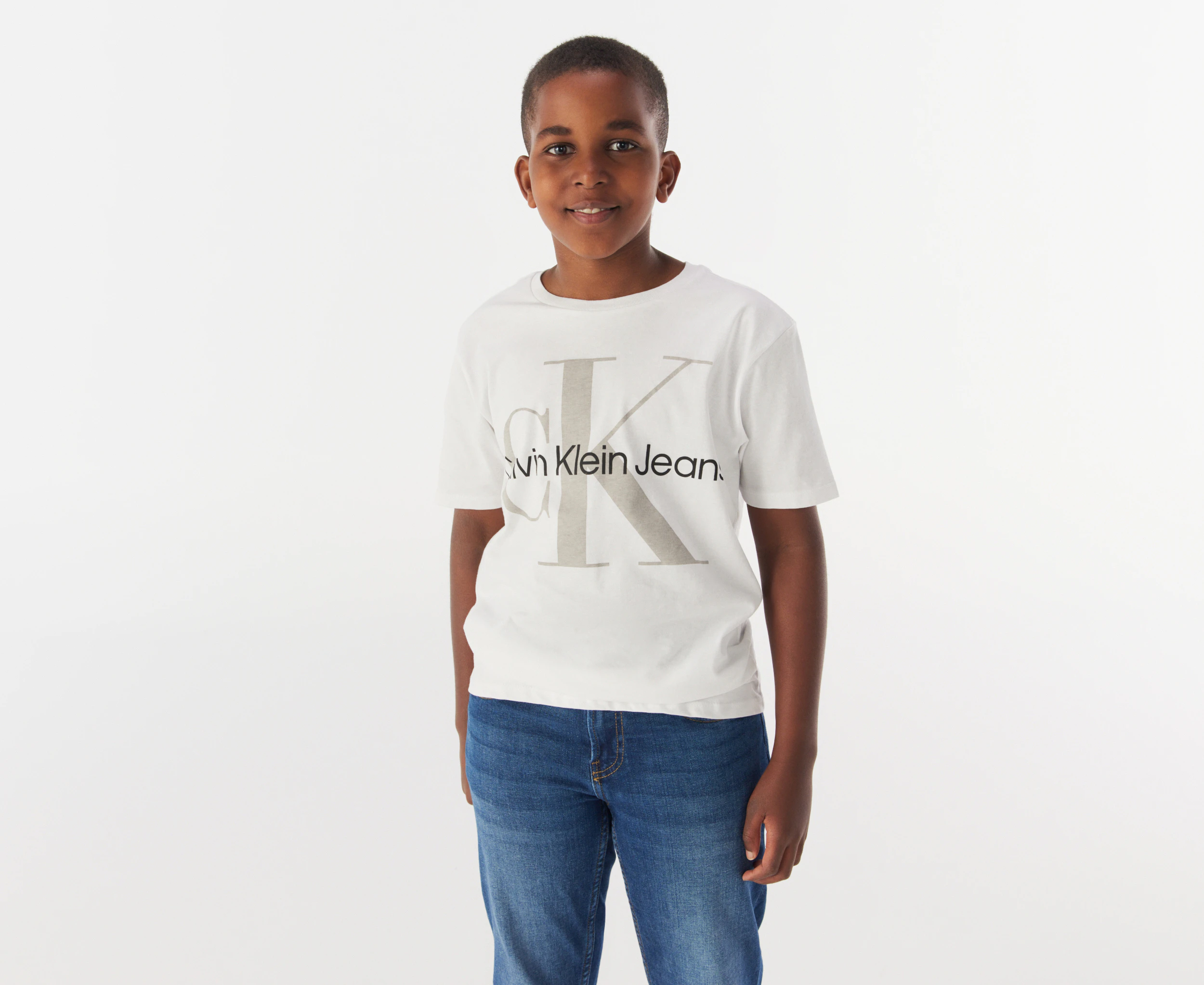 Calvin Klein Boys' Monogram Logo Blend Short Sleeve Tee / T-Shirt / Tshirt - White/Tigers Eye