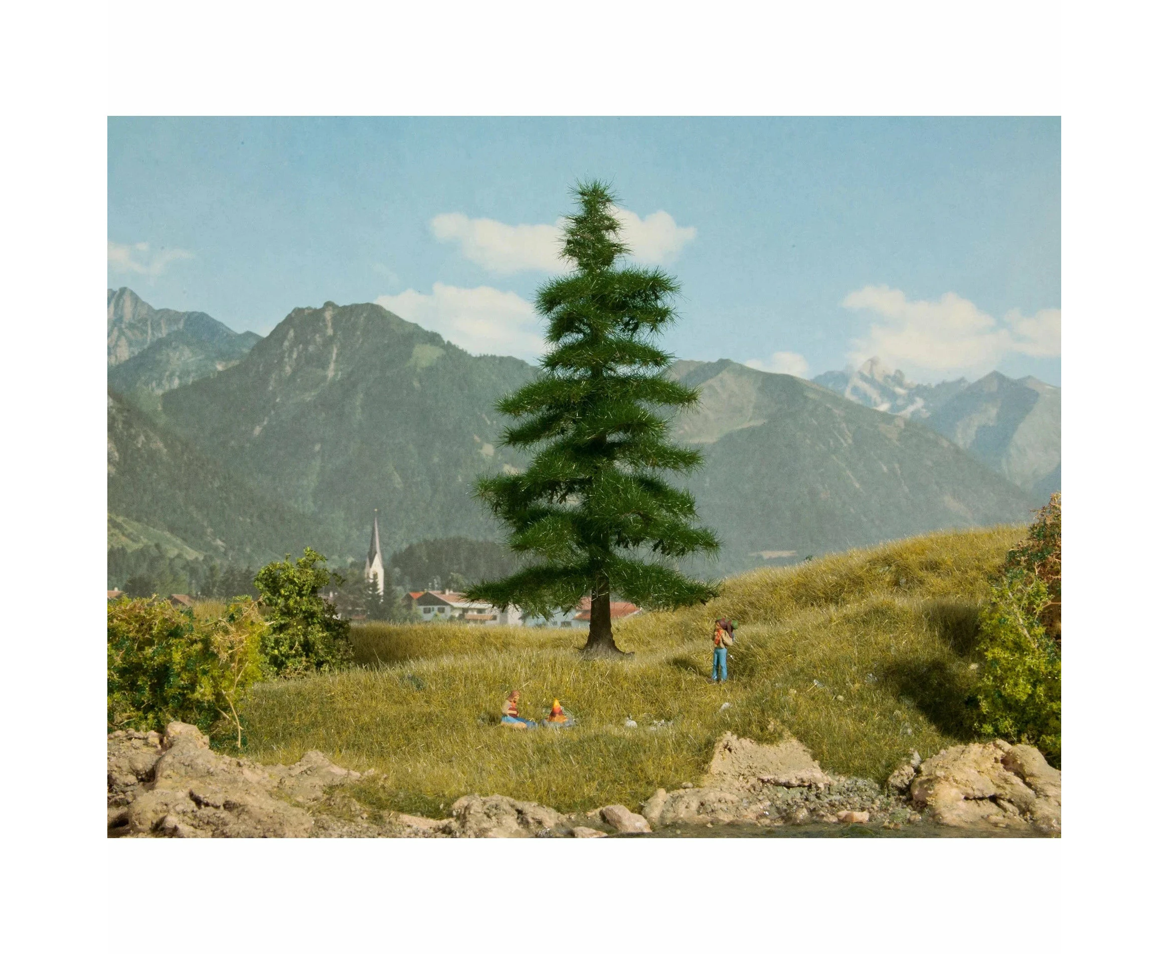 Noch HO Nordic Fir Tree 14.5cm