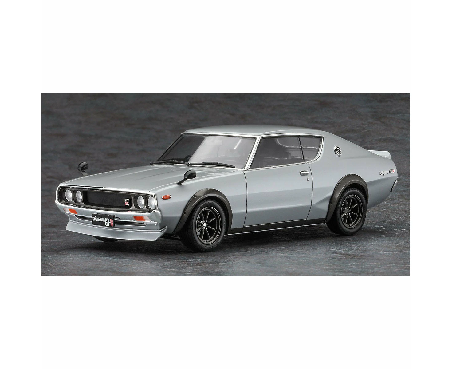 Hasegawa 1/24 NISSAN SKYLINE 2000GT-R (KPGC110) "CUSTOM VERSION"