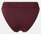 Tommy Hilfiger Women's Seamless String Bikini Briefs w/ Debossed Logo 3-Pack - Wine/Beige/Black