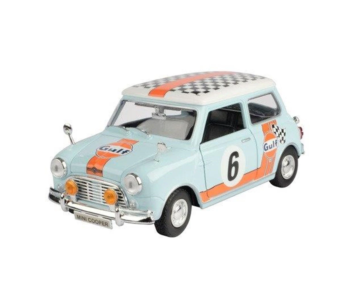 Motormax 1:18 Scale Gulf Livery Morris Mini Cooper 1961-67 Light Blue Model Car