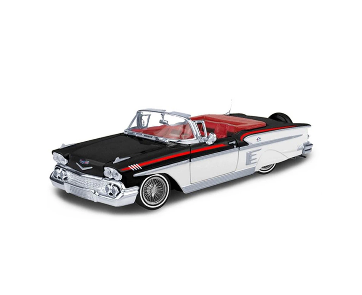 Motormax 1:24 Scale 1958 Chevy Impala Convertible Get Low Series Model Car