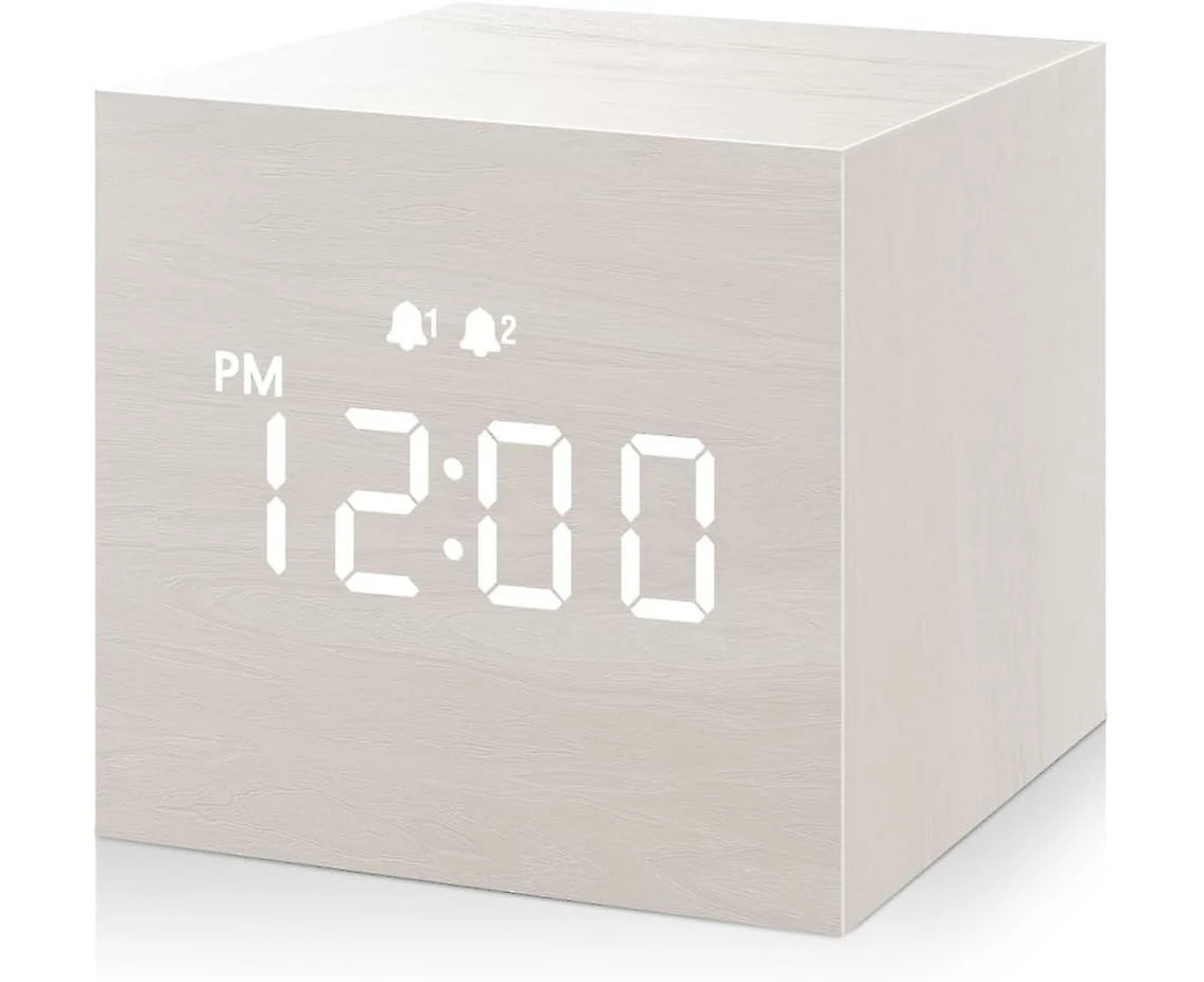 SCSYV Digital Alarm Clock, with Wooden Electronic LED Time Display, Dual Alarm, 2.5-inch Cubic Small Mini Wood Made Electric Clocks for Bedroom