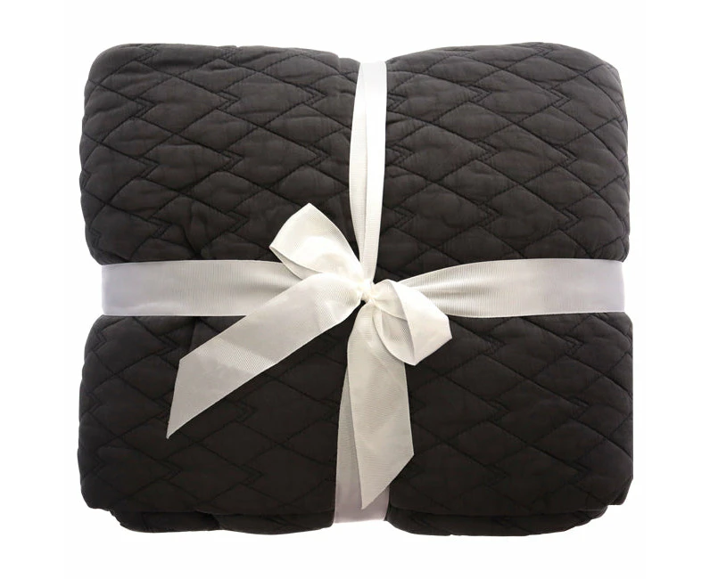 Cariloha Diamond Stitch Bamboo Quilt - Onyx-King by Cariloha for Unisex - 1 Pc Blanket