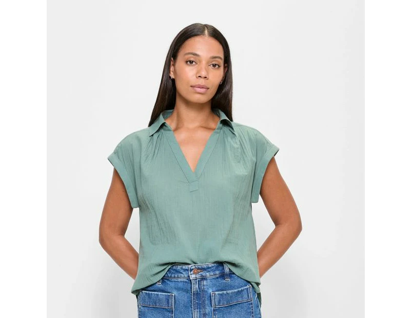 Target Sleeveless V-Neck Collared Shirt