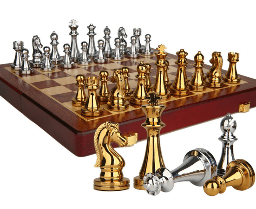 30*30*2.7cm Upscale Metal Chess Set Folding Chessboard Zinc Alloy Pieces Gold&Sliver