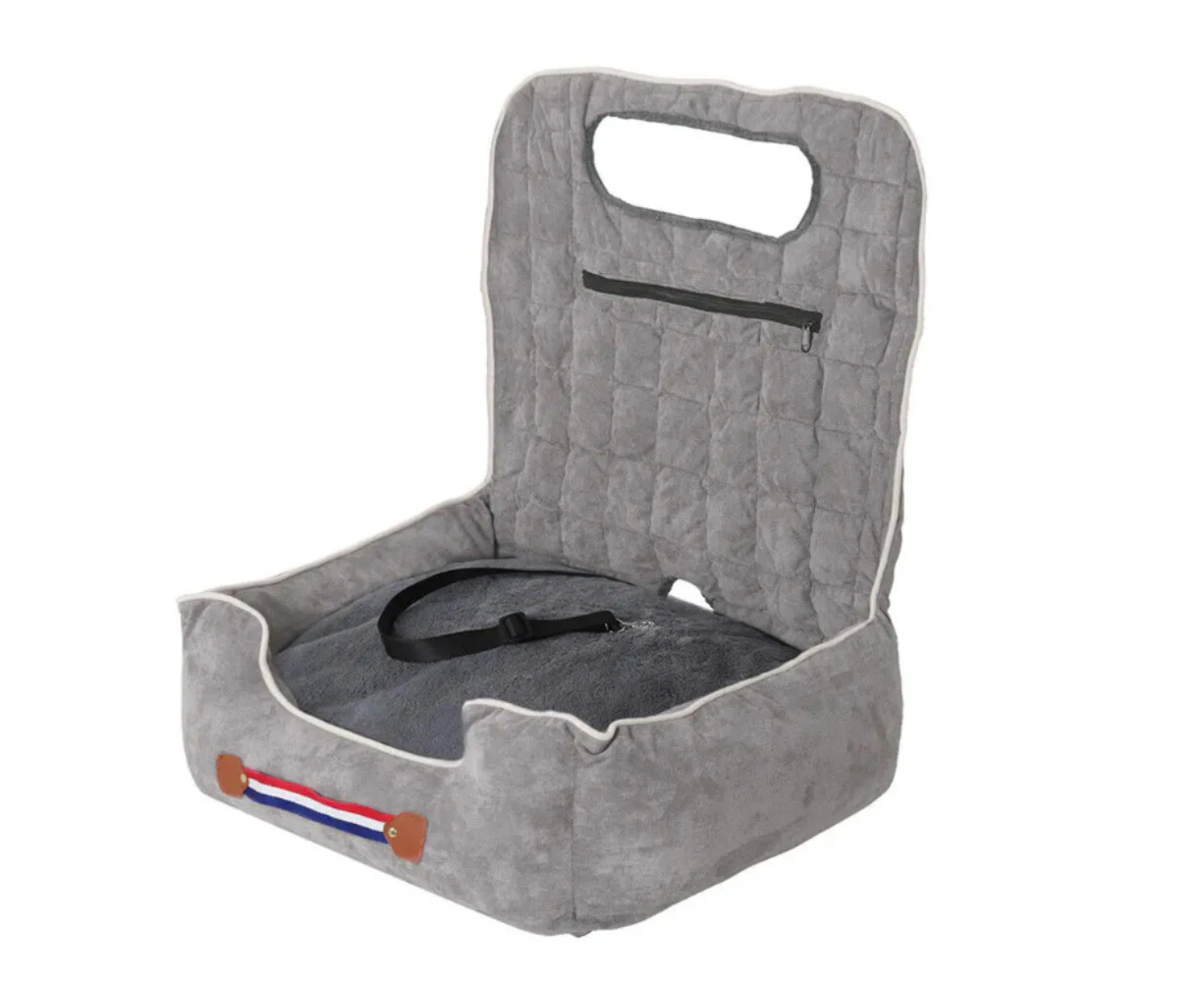 Hansona Anti-Slip Pet Booster Seat with Storage Pockets and Safety Leash