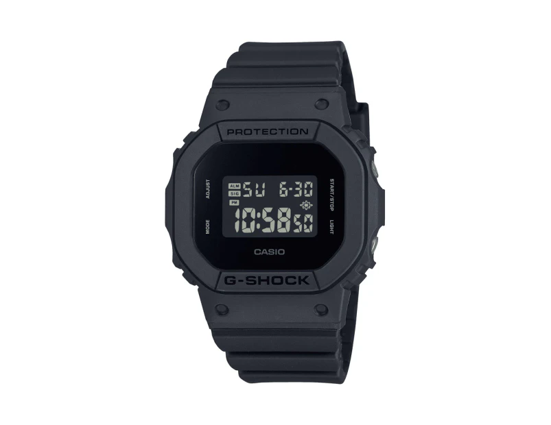 Casio G Shock Mid Dig Black Out Stopwatch Alarm 200M Water Resistant Black Case And Resin Band GMDS5610BB-1D