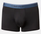 Calvin Klein Men's Microfibre Stretch Low Rise Trunks 3-Pack - Spellbound/Cherry Kiss/Eiffel Tower