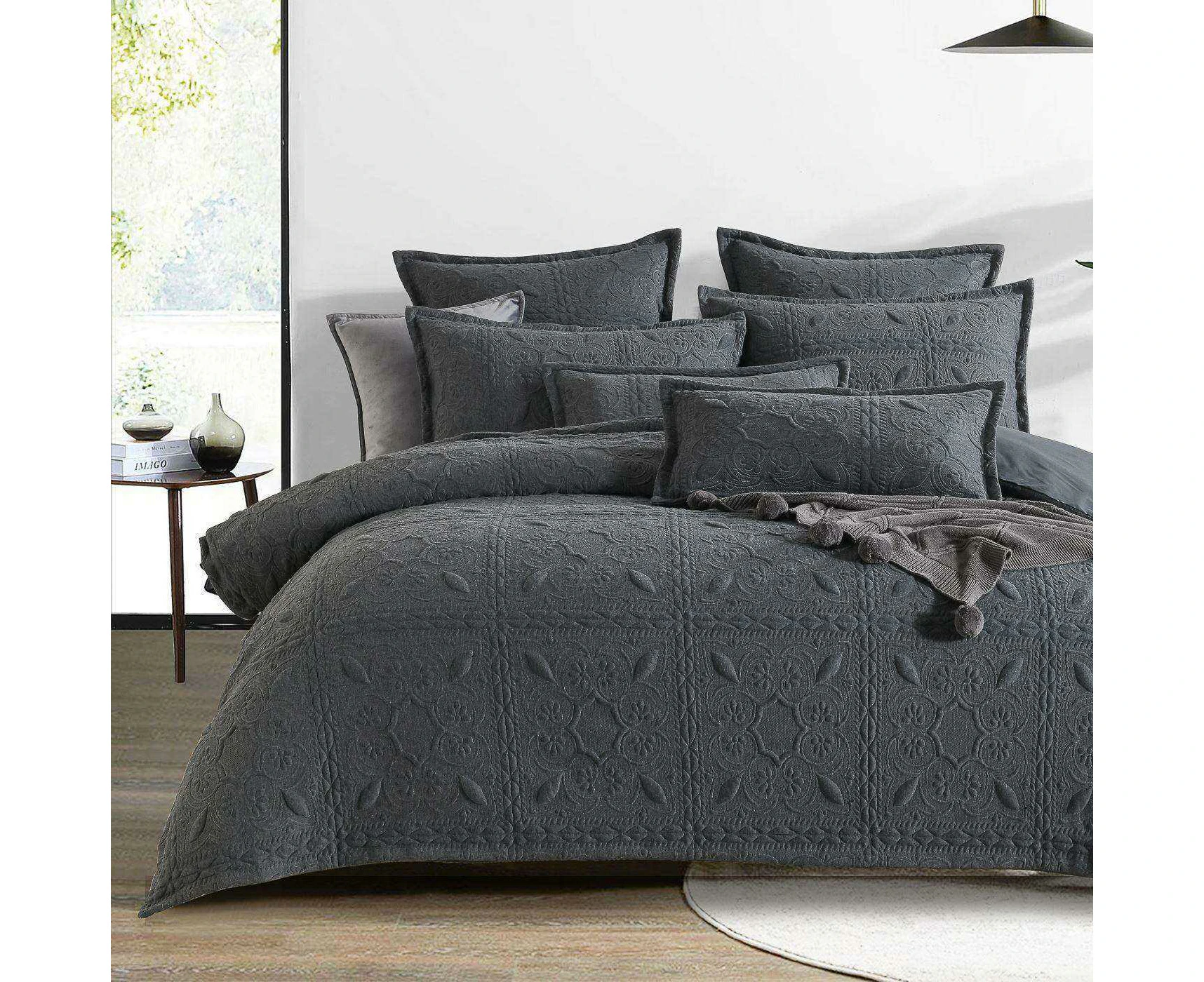 Noah Quilt Cover Set