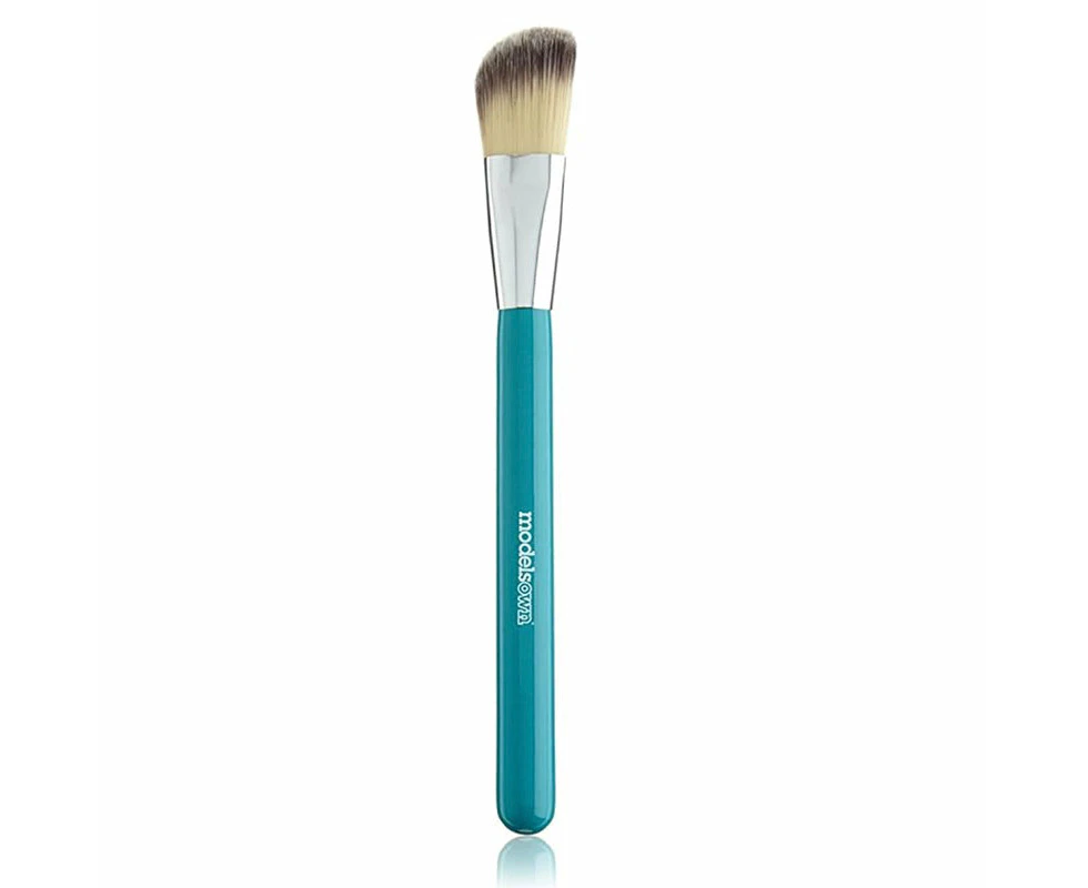 Model's Own Face Angled Foundation Brush F4