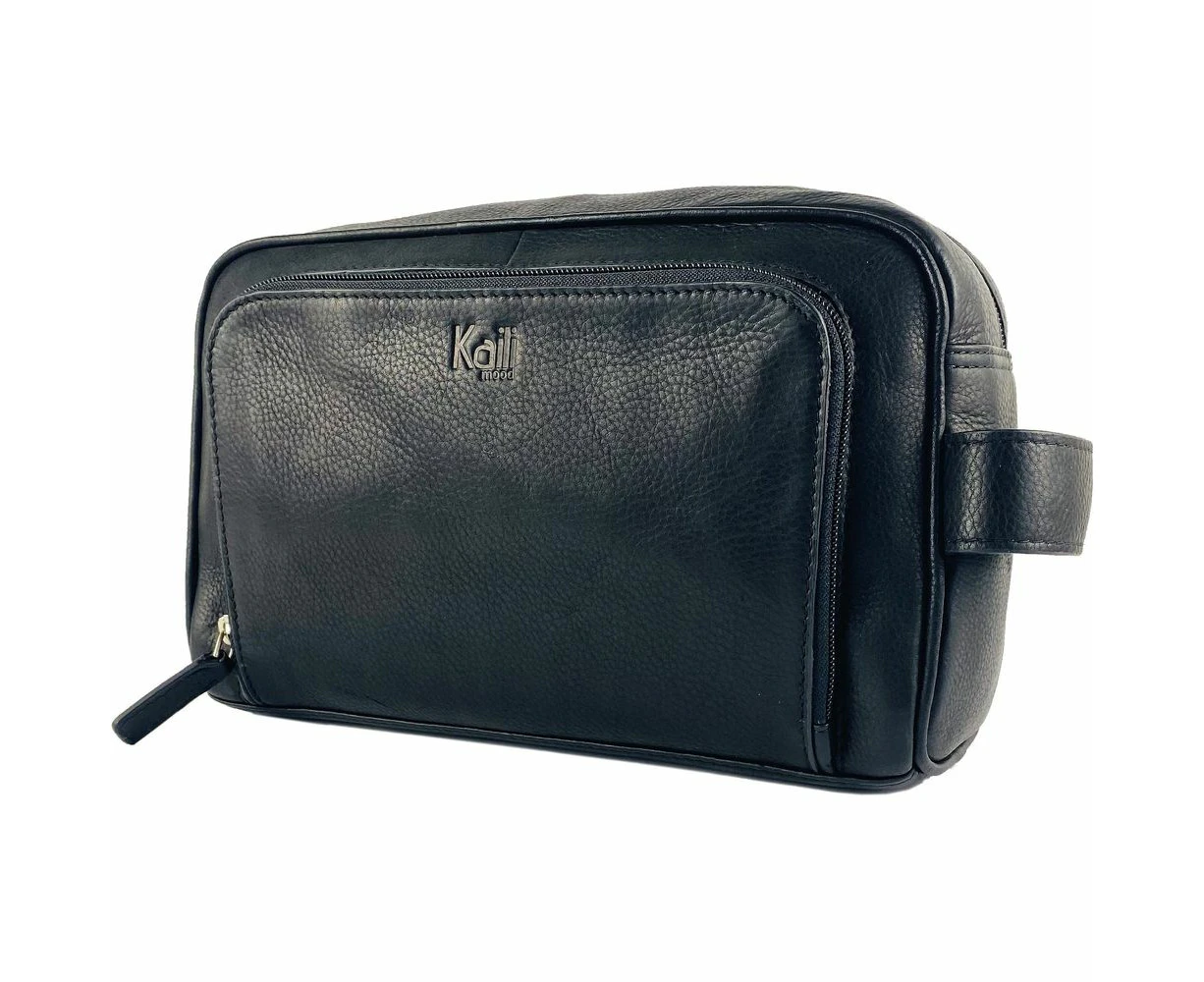 K0025ab | Beauty Case Con Maniglia Laterale In Vera Pelle Pieno Fiore Con Leggera Grana – Colore Nero. Chiusura Con Lampo, Dimensioni: Cm 25 X 16 X