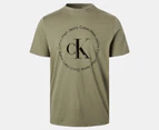 Calvin Klein Jeans Men's Monogram Circle Logo Tee / T-Shirt / Tshirt - Dusty Olive