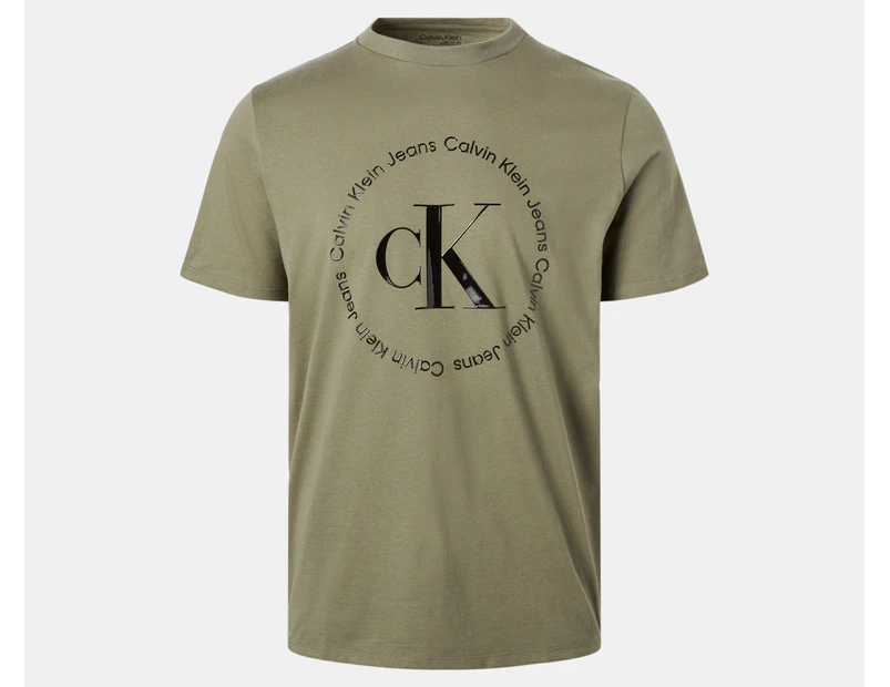 Calvin Klein Jeans Men's Monogram Circle Logo Tee / T-Shirt / Tshirt - Dusty Olive