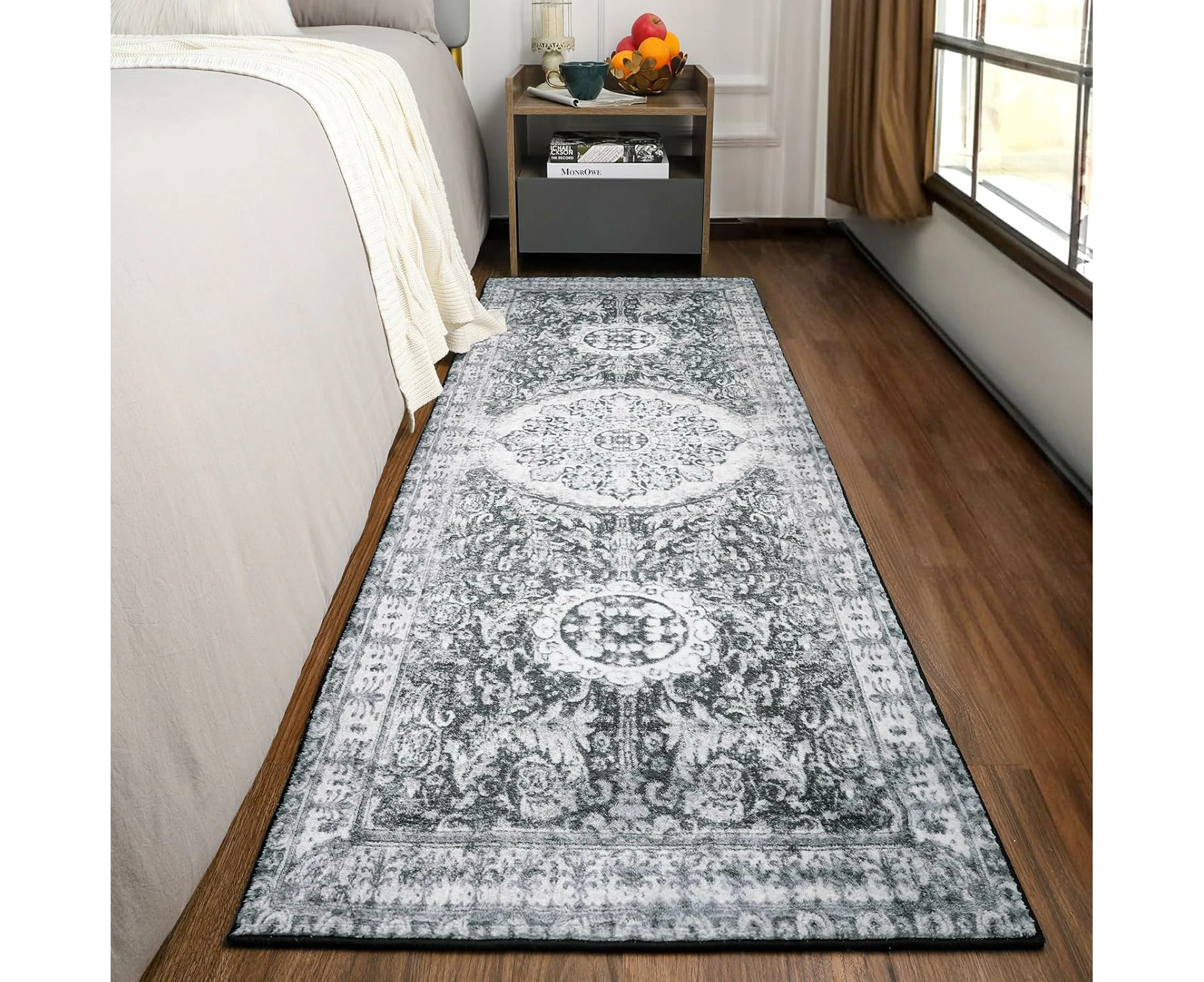 Soft Area Rug, Washable Living Bedroom Rug Low-Pile Vintage Rugs, Non-Slip Non-Shed Floral Print Accent Floor Carpet