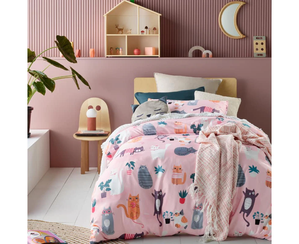 Happy Kids Miaow Glow In The Dark Quilt Cover Set Pink