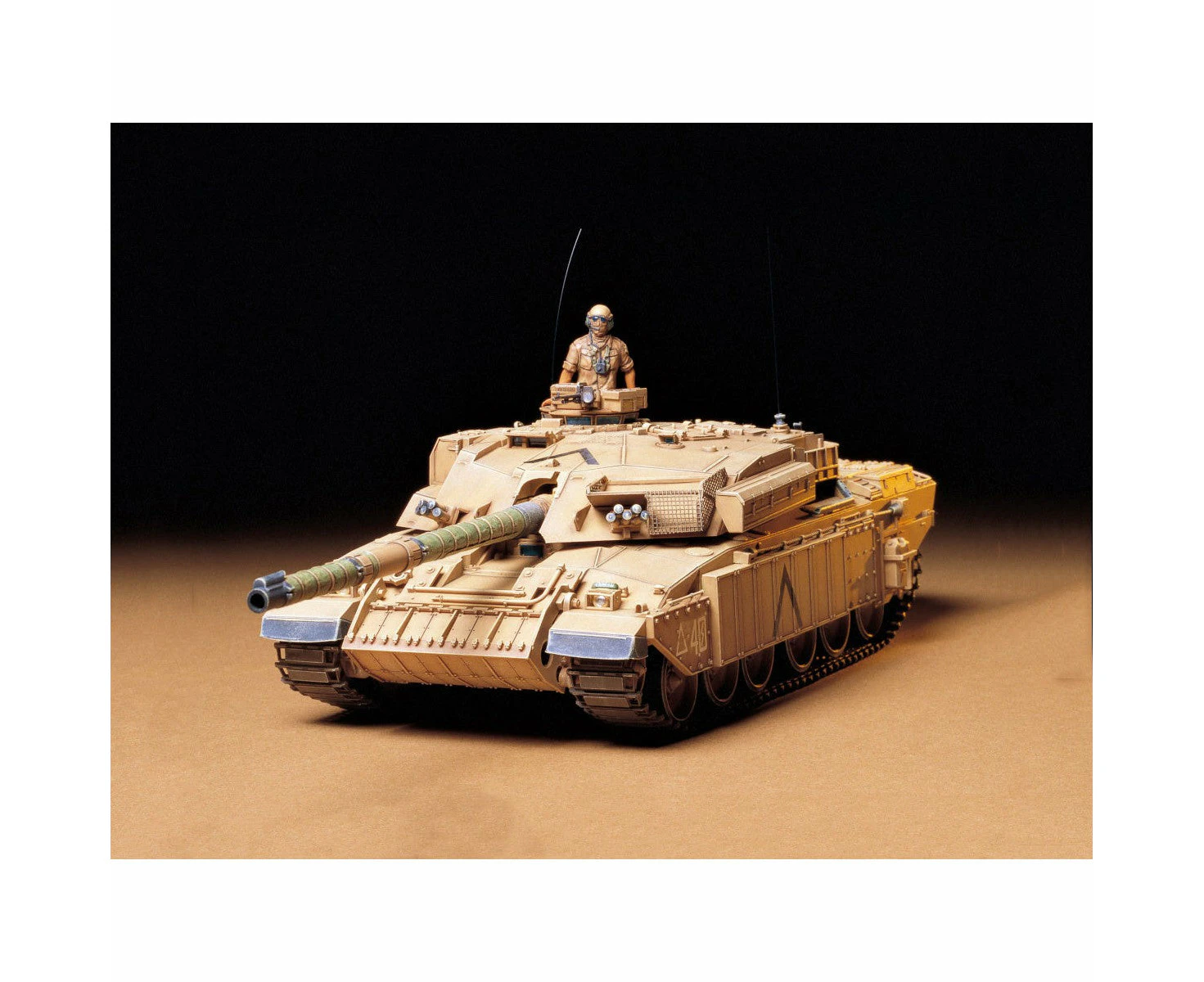 Tamiya 1/35 British Main Battle Tank  Challenger 1 Mk.3