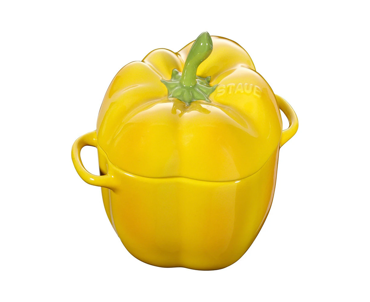 Staub Ceramic Capsicum Cocotte .5l