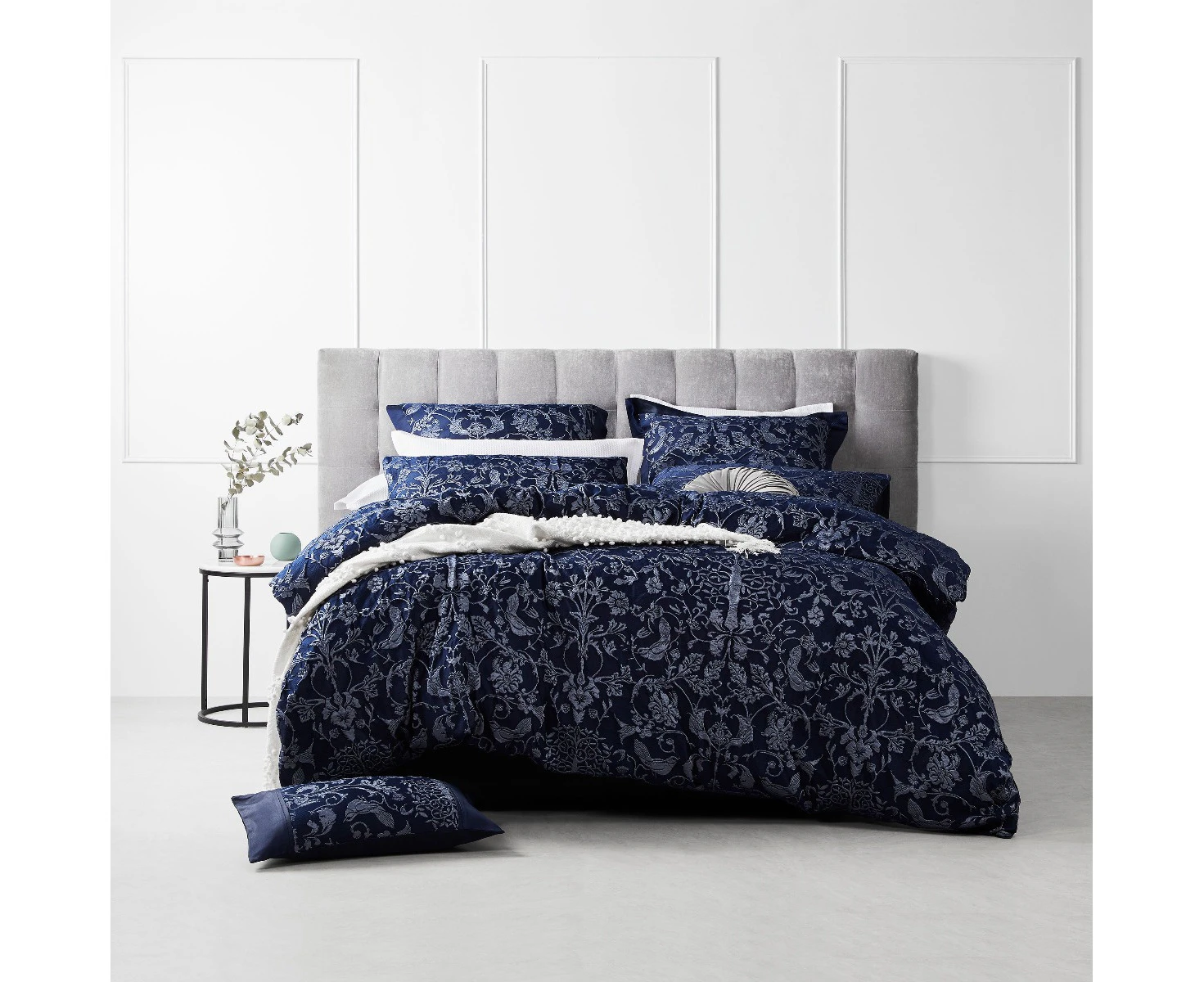 Platinum Collection OAKLAND NAVY  Duvet Doona Quilt Cover Set - Queen Bed