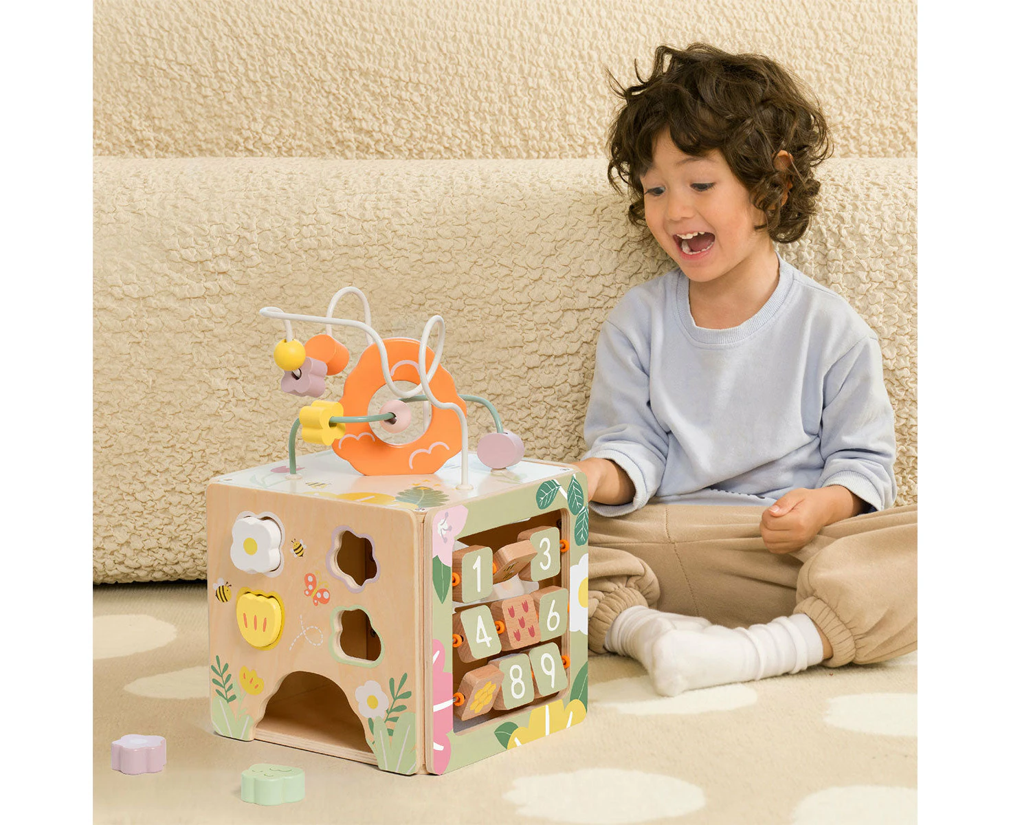 Classic World | Activity Cube Honeybee