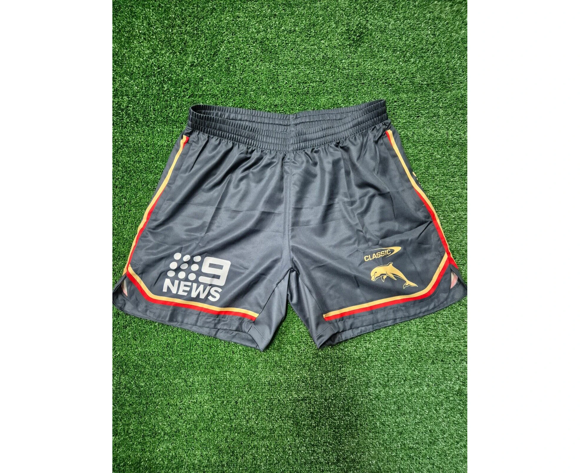 NRL 2024 Training Shorts - Dolphins - Charcoal - Adult - Mens