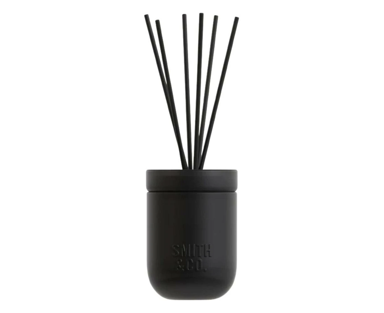 THE AROMATHERAPY CO Smith & Co Reed Diffuser - Tabac & Cedarwood