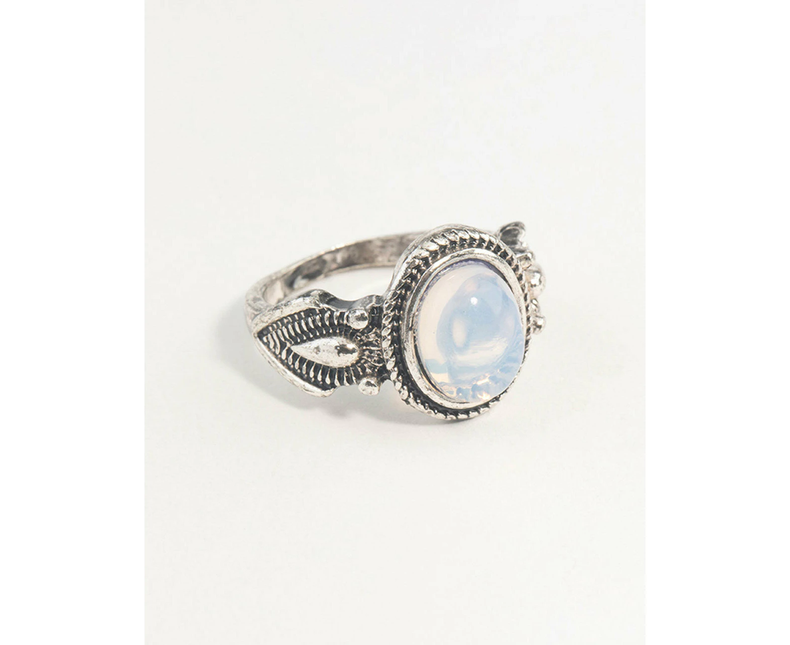 Antique Silver Oval Moonstone Ring