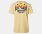 Quiksilver Men's Town Hall Tee / T-Shirt / Tshirt - Yellow