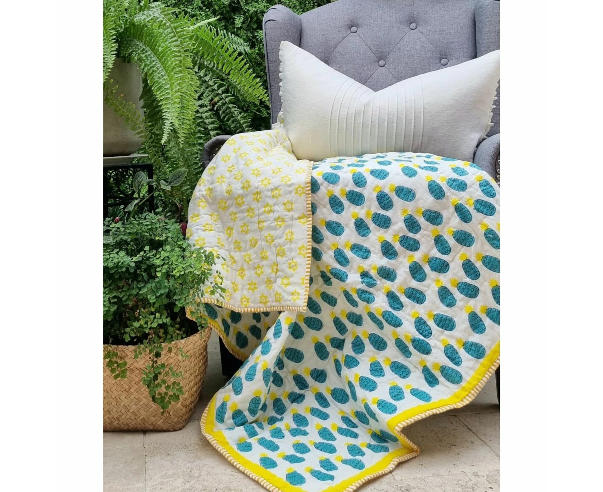 GOTS Certified Organic Cotton Reversible Baby Quilt (100x120cm) - Blue Pineapple