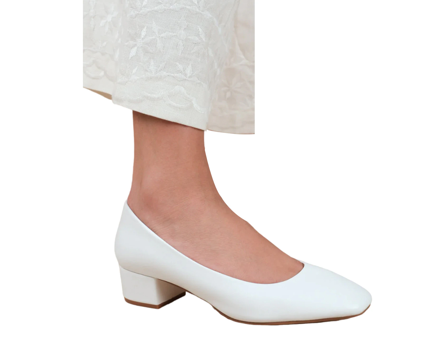 Where's That From Womens Seattle PU Square Toe Wide Low Block Heel Court Shoes (White) - WM235