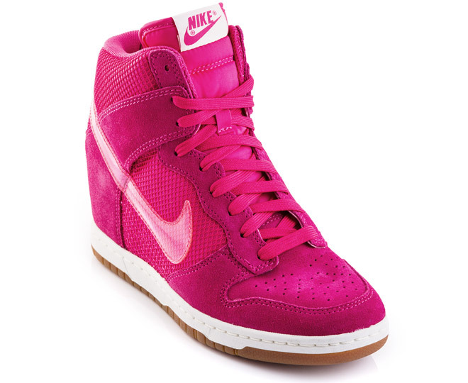 Pink 'dunk 2025 sky hi wedge