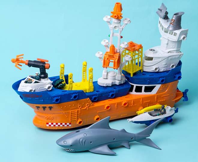 matchbox ship with shark